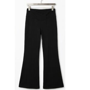 Boutique High Waist Crossover Flare Yoga Pants Flared Leggings - Black (Size M)